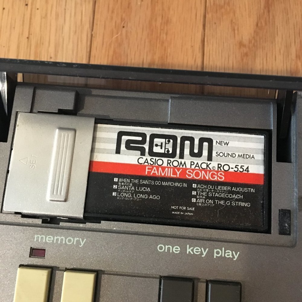 Vintage 70's 80's Casio Casiotone ROM Pack Keyboard Piano - Picture 3 of 15